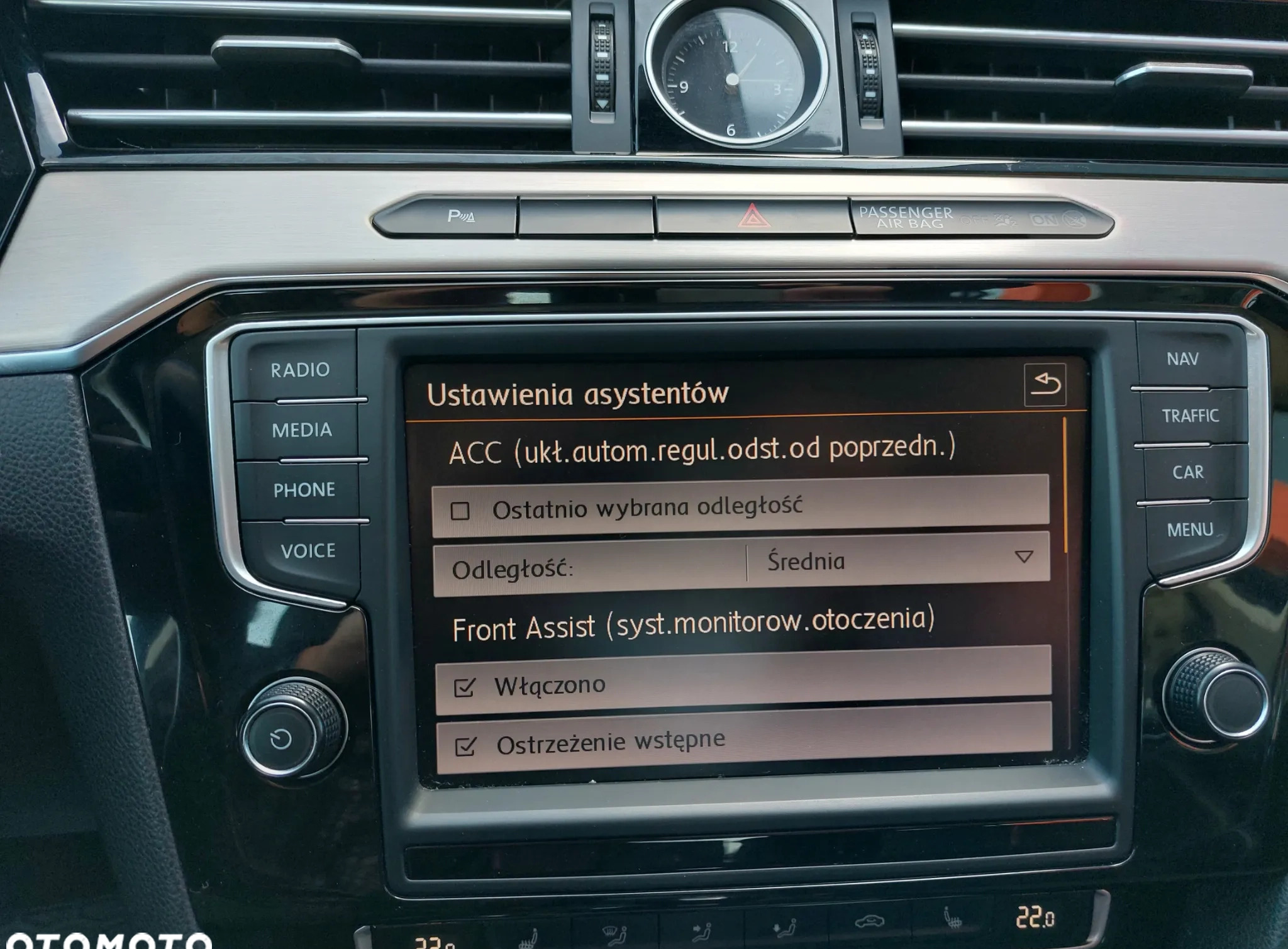 Volkswagen Passat cena 74900 przebieg: 170155, rok produkcji 2016 z Zwoleń małe 631